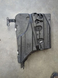 2009-2013 BMW E70 X5 35d Diesel DEF SCR Urea Passive Tank Container OEM X5d - Picture 1 of 7
