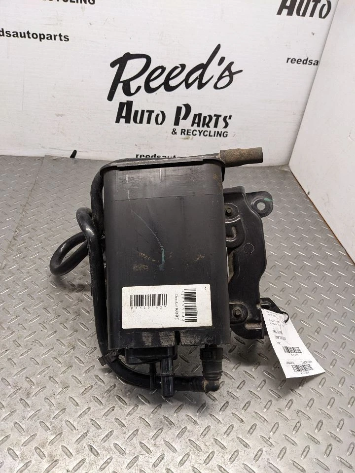 Volvo S60 XC60 2011-2013 bote de carbón de vapor de combustible genuino OEM 306844 1179418 Foto 1 de 4