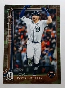 2025 25 Topps Series 2 Zach McKinstry Detroit Tigers 560 Memorial Day Camo 17/25 - Picture 1 of 2