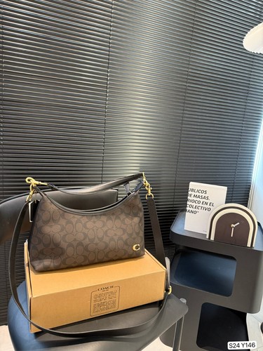 Borsa ascella Giulietta COACH donna