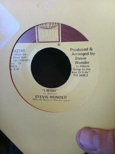 STEVIE WONDER 7" 45 RPM "I Wish" & "You and I" G+ Condition - Bild 1 von 2