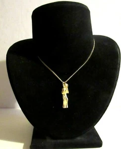 #P11) PENDANT GOLD PLATED THE SCREAM BY EDVARD MUNCH CHAIN COSTUME JEWELLERY - Picture 1 of 2