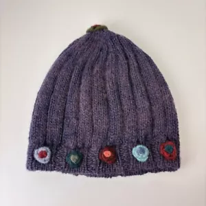 Cappello berretto made in Perù fatto a mano lana di alpaca viola maglia floreale arte boho da indossare - Foto 1 di 3