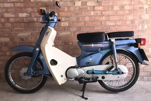 Honda C 90 G 1989 - Picture 1 of 9
