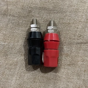 Heavy Duty Banana Binding Post Pair - 45A - 30 VAC / 60 VDC - M6 - Red / Black - Picture 1 of 4