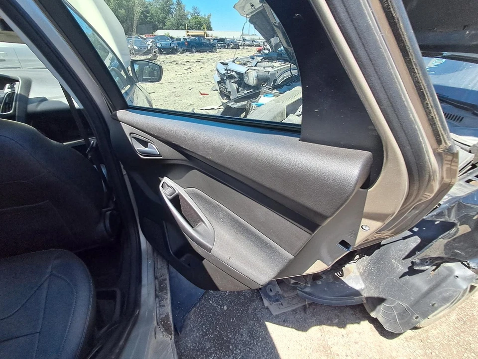 Used Rear Right Door Interior Trim Panel fits: 2015 Ford Focus  Grade A Foto 1 de 4