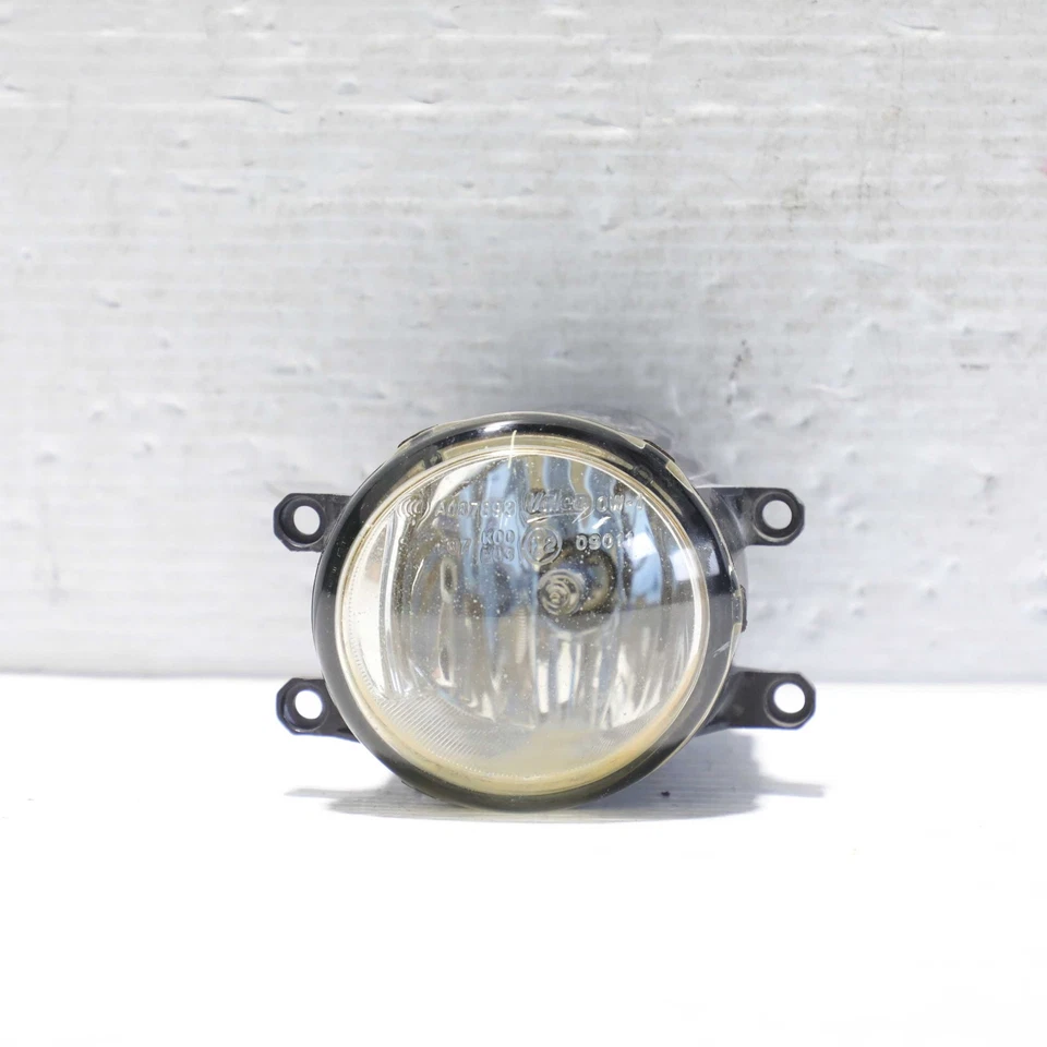 Luz antiniebla halógena izquierda Toyota Sienna Avalon Tacoma 2011-2020 OEM 81220-0802000 Foto 1 de 4