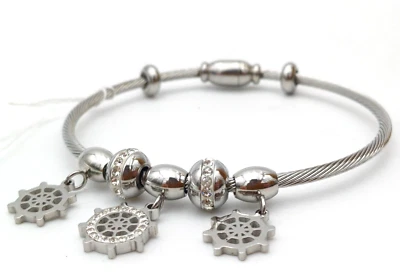 BRACCIALE RIGIDO DONNA ACCIAIO CON CHARM '' TIMONI CON STRASS '' - Immagine 1 di 4