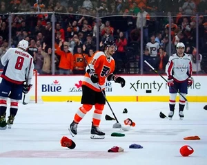 Sombrero Travis Konecny Truco Gol Philadelphia Flyers 8x10 NHL Foto - Imagen 1 de 1