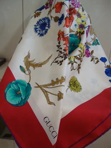 FAB GUCCI MULTICOLOR FLORAL 100% SILK SCARF 35" AUTHENTIC - Picture 1 of 7