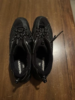 Zapatos de bicicleta de montaña Shimano SH-MT32L talla EU 45, EE. UU. hombres 10,5  Foto 1 de 4