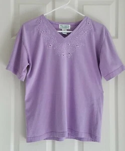 Women's Light Purple Crochet Trim V - Neck S/S Top/Blouse By Shenanigans Sz S - Picture 1 of 9