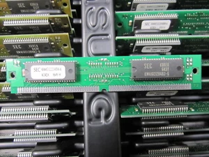 Samsung KMM5322204BW-6 AKE 8MB 72p 60ns 4c 1x16 EDO SIMM - Picture 1 of 1