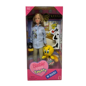 VTG Warner Bros. Studio Store Barbie Loves Tweety 1998 Mattel 21632 Looney Tunes - Picture 1 of 7