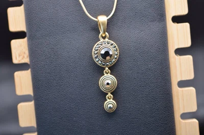 Collar Lia Sophia Tres Niveles Joyas Tono Dorado Con Cadena Serpiente  Foto 1 de 4