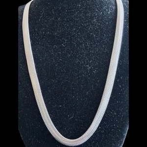 Brand New Stunning Hand Crafted SOLID Sterling Silver Italian 20" Snake Chain - Picture 1 of 7