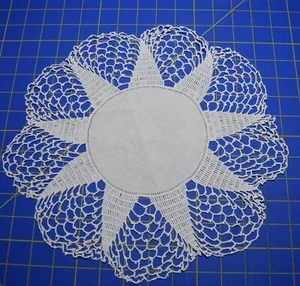 3903 Tapete Antiguo Blanco Lino Centrado a Mano Crochet Forma Estrella - Imagen 1 de 1