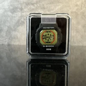 Casio G-SHOCK 35° Anniversario Spilla Distintivo Novità Merchandising Souvenir Venditore USA - Foto 1 di 4