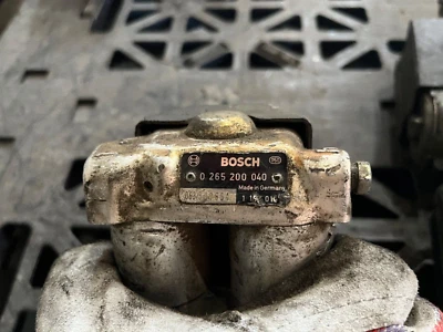 Bomba ABS BMW E30 87-91 OEM 0265200040 BMW 325i módulo de freno antibloqueo Foto 1 de 3