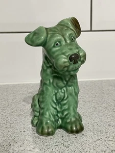 VINTAGE SYLVAC 12.5cm HIGH GREEN TERRIER DOG FIGURINE No. 1378 MADE IN ENGLAND - Picture 1 of 7