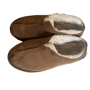 Zapatillas UGG de gamuza castaño rasguño para hombre SIN CAJA - Usadas f27219d talla 10 - Imagen 1 de 6