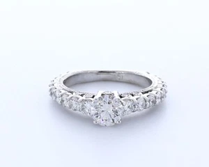 Anillo de acento vintage de oro blanco de 14 K de corte redondo D/VVS2 de diamantes creados en laboratorio de 2,5 quilates - Imagen 1 de 4