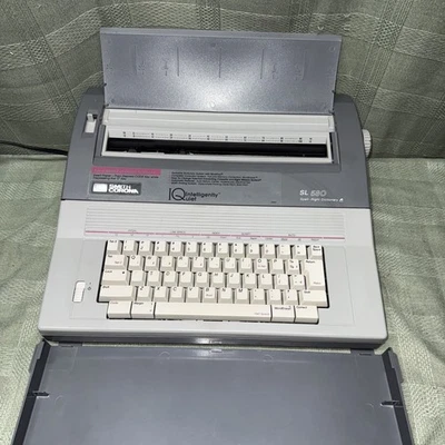 Máquina de escribir electrónica Smith Corona SL 580 ~ probada y funciona bien Foto 1 de 4