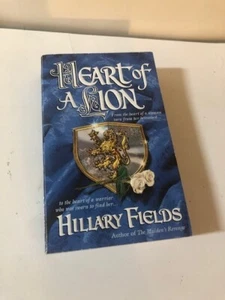 Herz eines Löwen von Hillary Fields (2001, Massenmarkt) - Bild 1 von 5