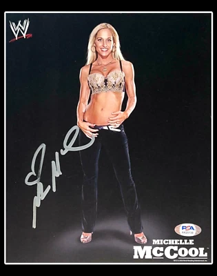 FOTO PROMOCIONAL 8X10 AUTOGRAFIADA A MANO WWE MICHELLE MCCOOL CON CERTIFICADO DE AUTENTICIDAD DE ADN PSA Foto 1 de 2