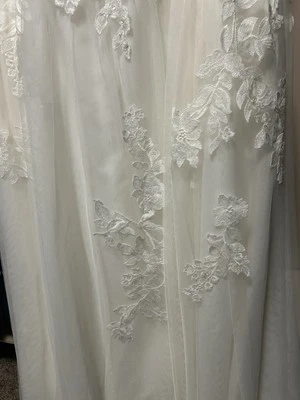 Vestido de novia 24w Foto 1 de 4