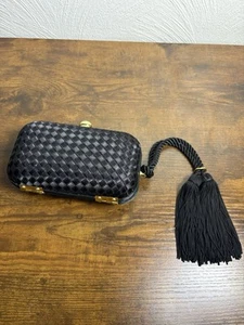La Regale Black Vintage Woven Hard Case Clutch w/Tassel Gold Color Hardware - Picture 1 of 7
