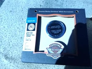 N.O.S.HARLEY DAVIDSON SPUN ALUMINUM FACE 2" COMPASS 74498-05 NON-TOURING MODELS - Picture 1 of 6