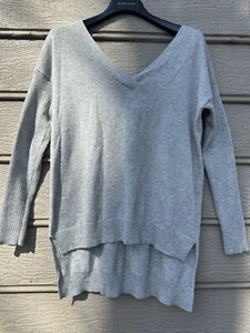 Suéter Pulóver Ligero Tejido para Mujer MINKPINK Gris Talla XS - Imagen 1 de 2