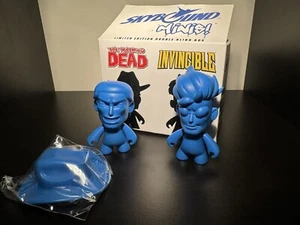 Skybound Blind Box Mystery Minis Walking Dead Invincible Ultra Rare Blue Variant - Picture 1 of 9