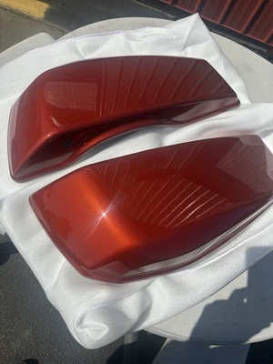 2024/25  OEM Harley-Davidson Touring Saddlebag Lids ORANGE  LEFT /RIGHT. - Image 1 of 4