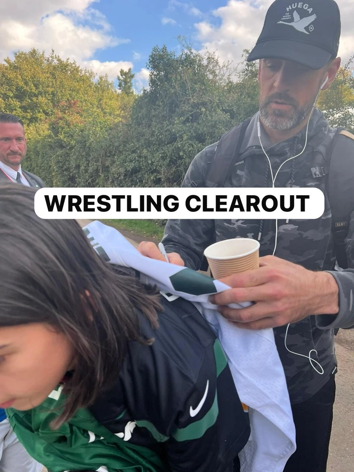 SIGNED AARON RODGERS NFL GREEN BAY PACKERS AUTOGRAPHED JERSEY W/COA - SEE PROOF — 第 1/3 张图片