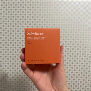 Sulwhasoo Perfecting Cushion Airy 15g SPF50+ PA+++ Lightweight Korean Foundation - Picture 1 of 7