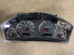 2007 Jeep Grand Cherokee Speedometer Speedo Cluster 256K OEM - Picture 1 of 7