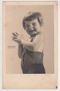 Golden Laughter Little Girl Kind lächelnd Sommer Freude Happy Kid Schnappschuss Foto - Bild 1 von 7