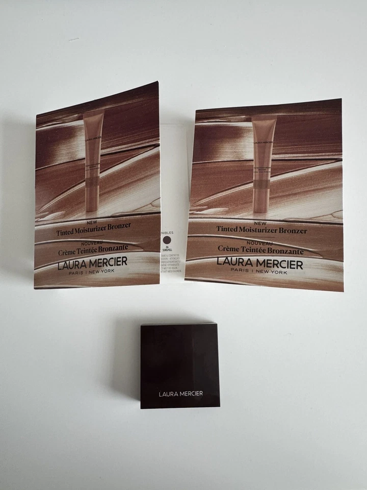 Bronceador hidratante tintado Laura Mercier 3 piezas y rubor color infusión rosa Foto 1 de 4