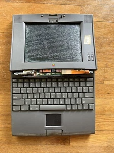 Vintage Apple Macintosh PowerBook 520 Model # M4880 For Parts And Repair Only! - Picture 1 of 10