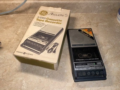 Grabadora de cinta de casete GE Silhouette 5 de colección 3-5151 con caja original ¡Funciona! Foto 1 de 4