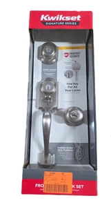 Juego de manijas de puerta monocilíndrica de níquel satinado Kwikset Montara con puerta de entrada Juno - Imagen 1 de 7