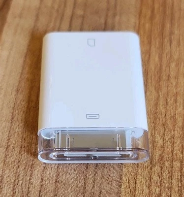 Apple 30-Pin SD Card Reader A1362 Official Genuine iPad iPhone - Image 1 of 4