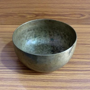 Singing bowl Old antique Bell Metal bronze hand hammered chakra healing 15.5cm - Picture 1 of 4