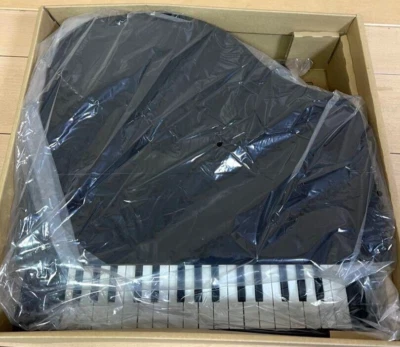 NEUF MINI GRAND PIANO MINIATURE KAWAI 32 TOUCHES NOIR 1141 du Japon - Photo 1/2