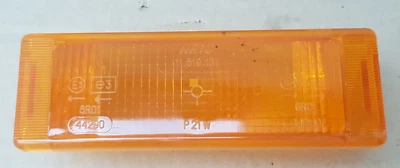 NEW OLD STOCK RENAULT 9 & 11 AMBER FRONT INDICATOR LENS ARIC 11.519.131 - Image 1 of 4