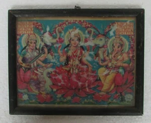 De colección Diosa Lakshmi Con Dios Sarswati Ganesha Impresión Foto Enmarcada  - Imagen 1 de 6