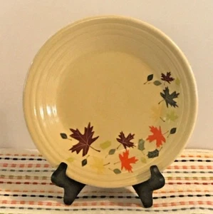 Fiestaware Autumn Leaves Brotteller Fiesta Elfenbein Exklusiv 9 Zoll Mittagessen Blatt - Bild 1 von 4