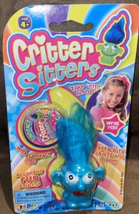 CRITTER SITTERS WEAR’EM TAKE’EM ALONG BLUE FRIEND SUPER CUTE! - Picture 1 of 2